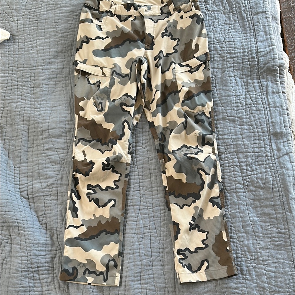 KUIU Tiburon Pants for Outdoor Adventures Women